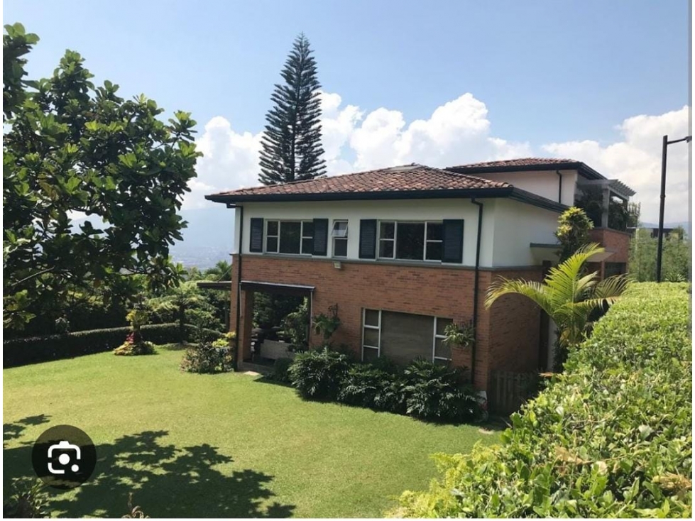 VENDO CASA POBLADO SECTOR PADRE MARIANITO