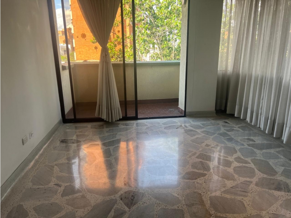 VENTA DE APARTAMENTO EN LAURELES