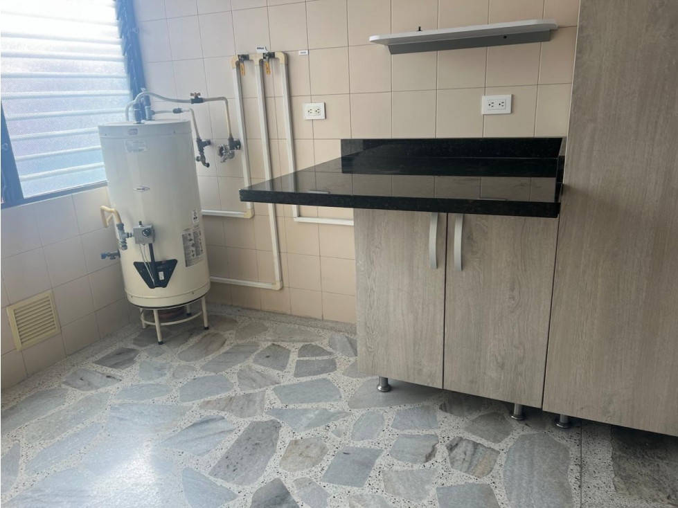 VENTA DE APARTAMENTO EN LAURELES — foto 4