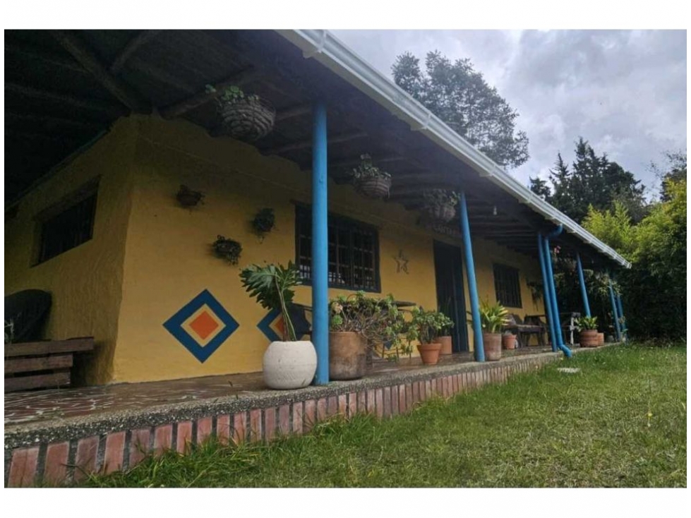 CASA FINCA CERCA A SANTA ELENA Y AL AEROPUERTO DE RIONEGRO — foto 3