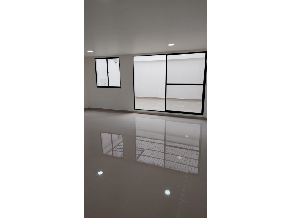 VENDO APARTAMENTO ENVIGADO CERCA AL PARQUE DE ENVIGADO