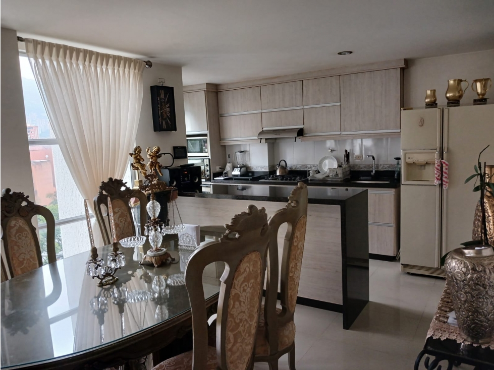 Apartamento en Venta 2do Parque Laureles Medellin — foto 3