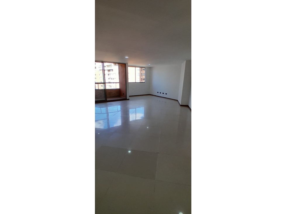 VENDO APARTAMENTO SABANETA SECTOR AVES MARIA — foto 2
