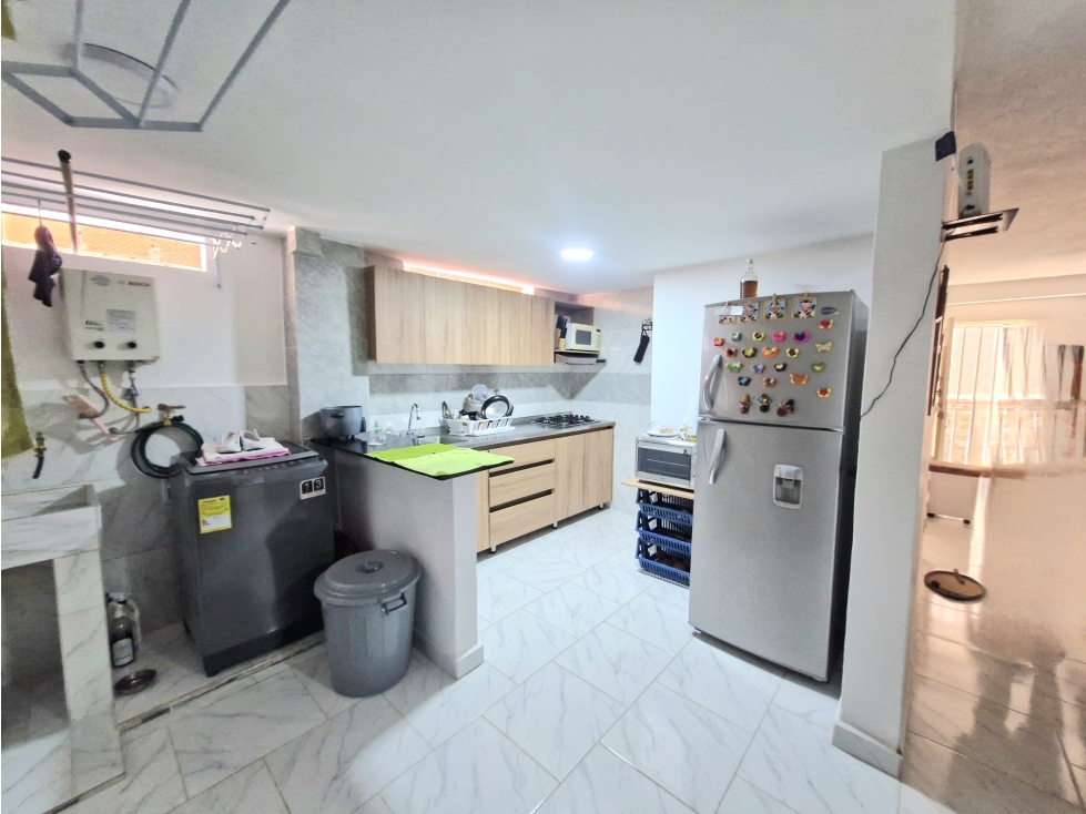 CASA EN VENTA CAMPO VALDES PRIMER PISO
