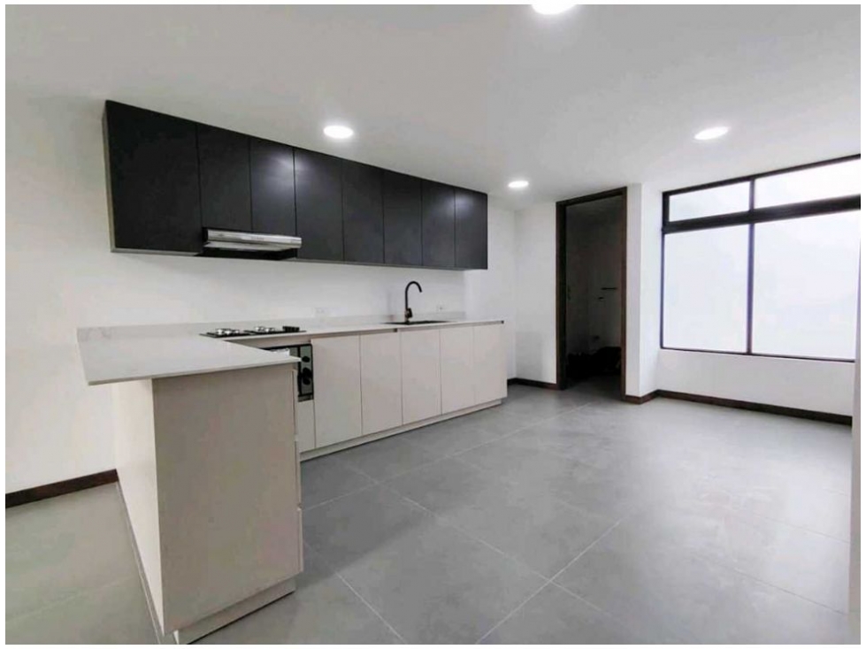 Apartamento con doble altura Moderno, iluminado y con estilo