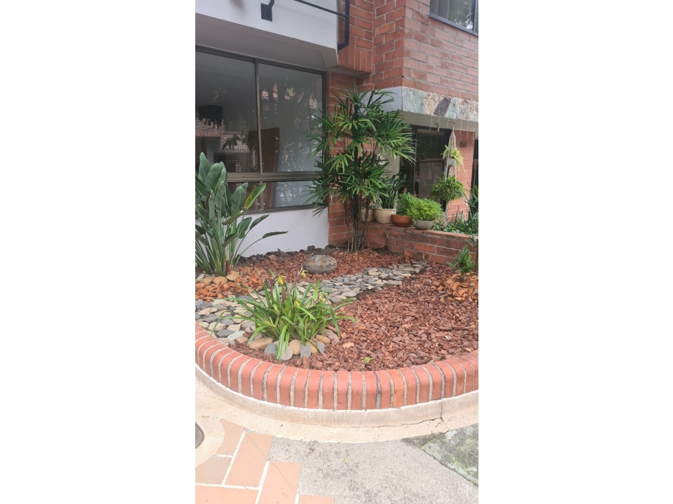 VENDO CASA EN SURAMERICA