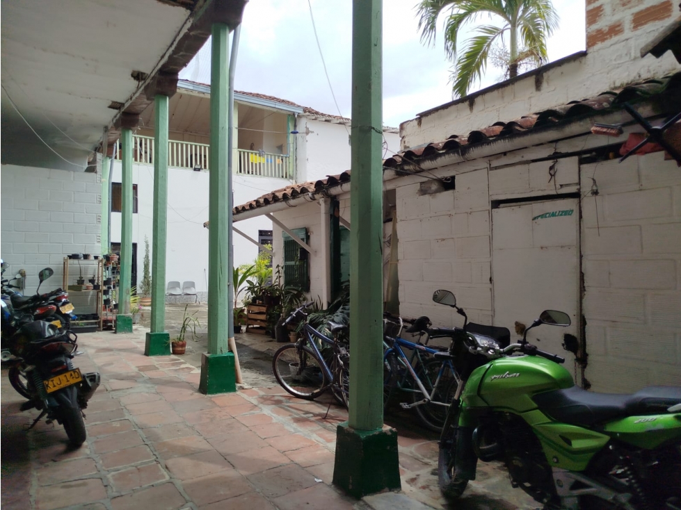 Casa en parque de Santa fe de Antioquia para inversión en rentas — foto 2
