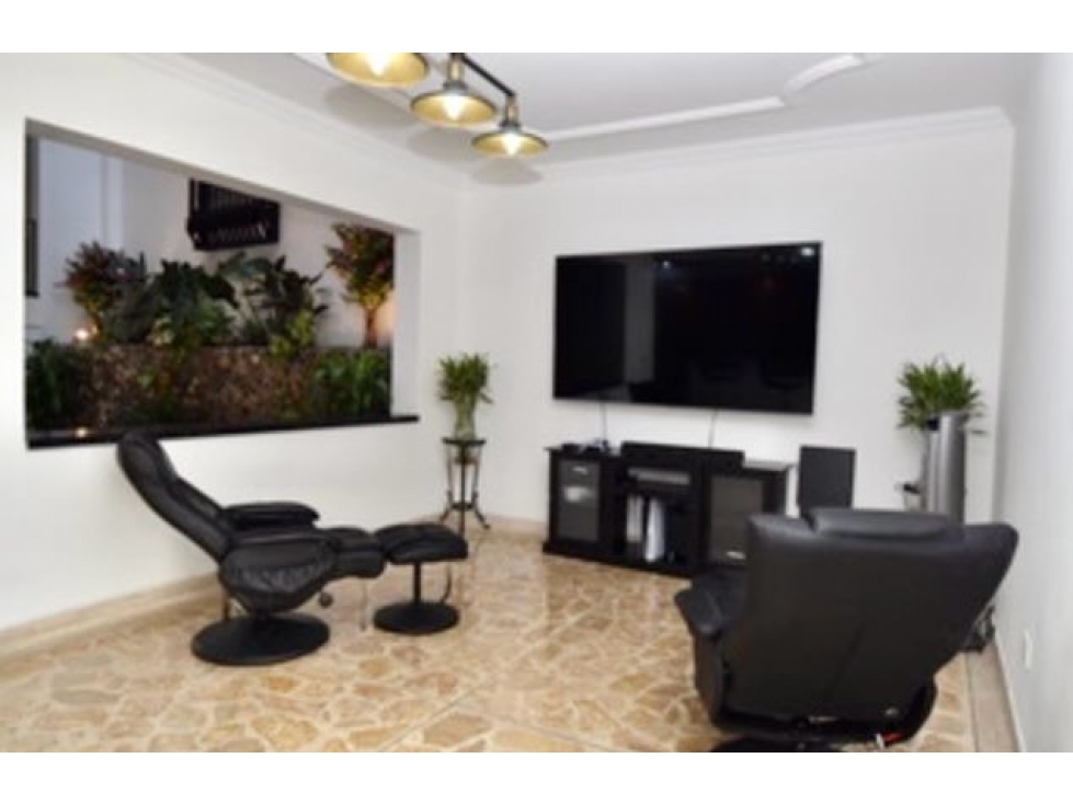 Vendo espectacular casa unifamiliar en Medellín Laureles! — foto 3