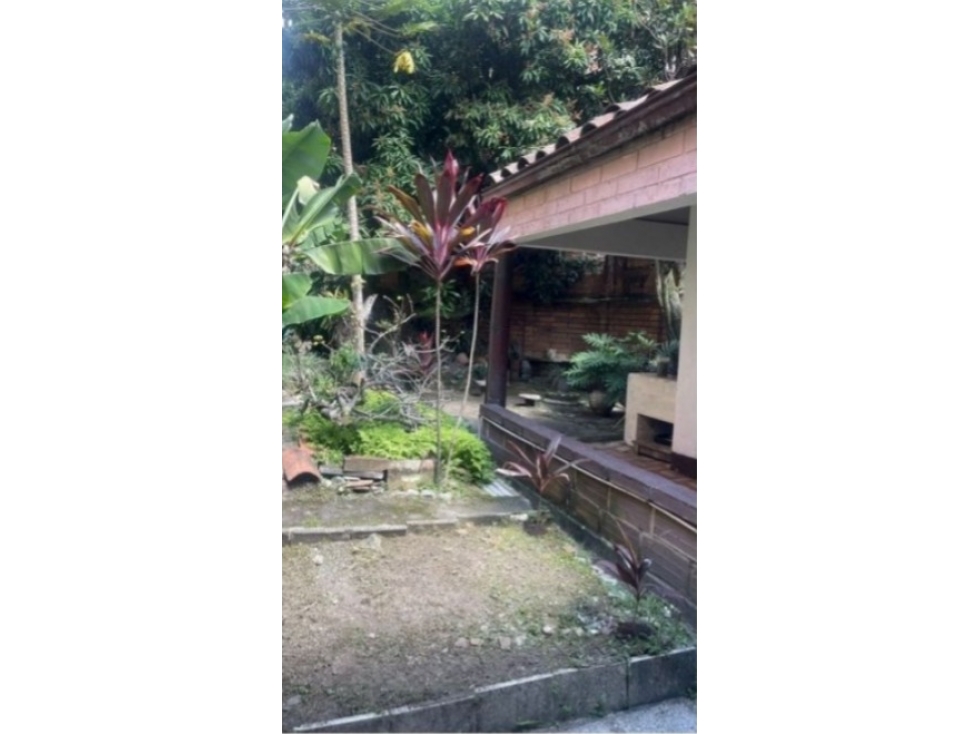 Casa lote a la venta en Laureles iglesia Santa Teresita — foto 2