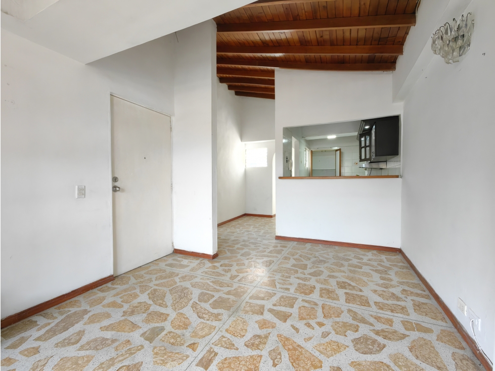 Apartamento en Prado Centro, Construcción Tradicional, Último Piso — foto 2