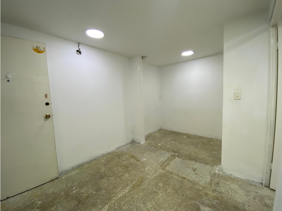 VENTA DE CONSULTORIO EN EL CENTRO, MEDELLÍN — foto 3