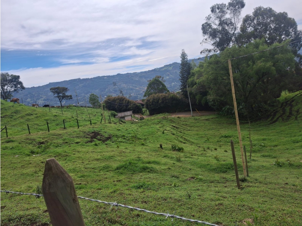 Venta de Lotes desde 1700 m² hasta 2360 m² en Guarne