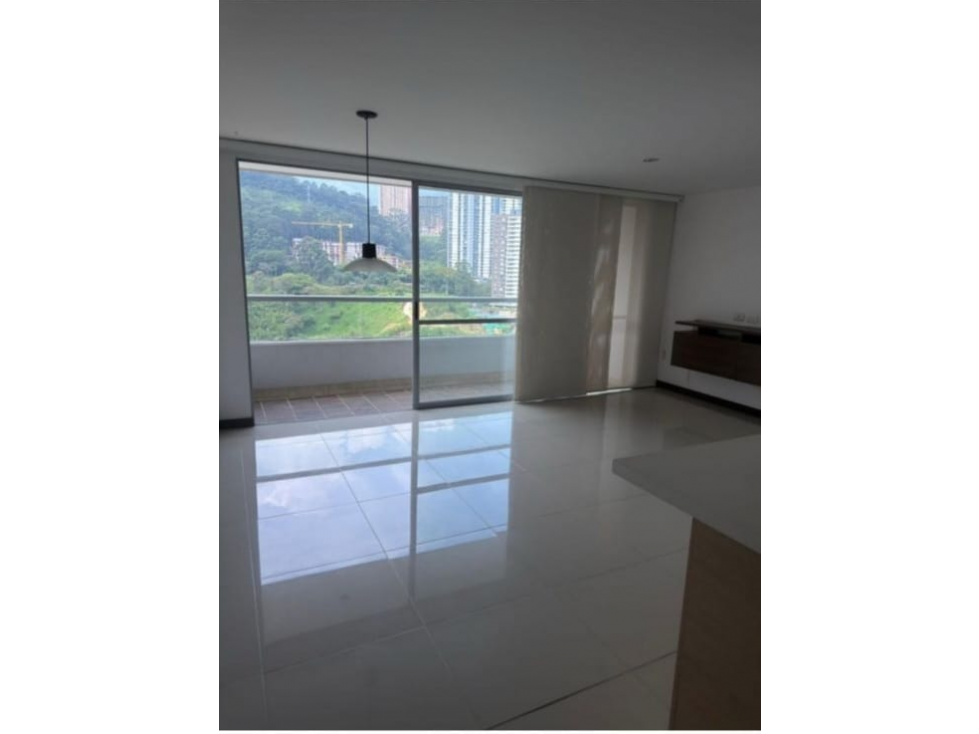 Venta de apartamento en Sabaneta, piso 18