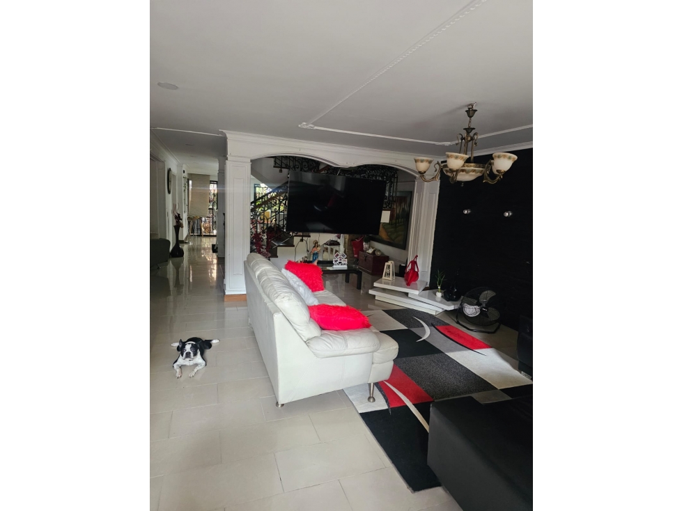 VENDO CASA EN SABANETA SECTOR PLANO — foto 2