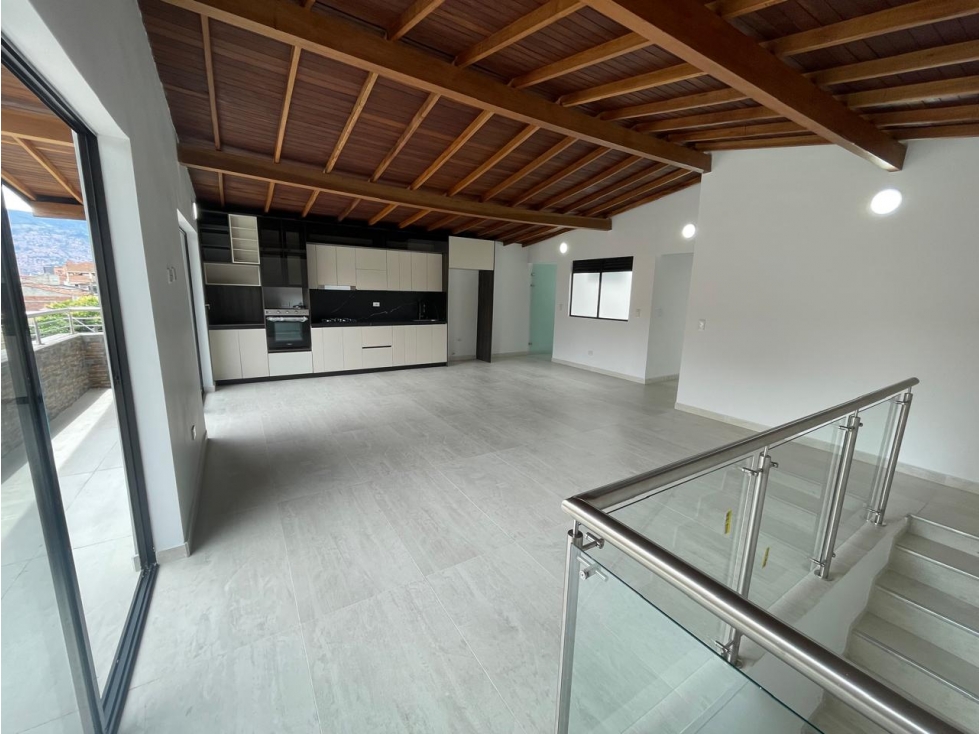 CASA EN VENTA TERCER PISO BELÉN MIRAVALLE — foto 4