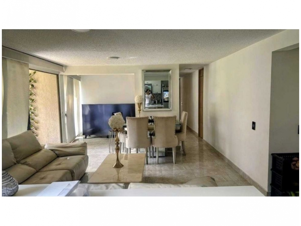 Apartamento en Venta Loma de Los Bernal Medellin — foto 2