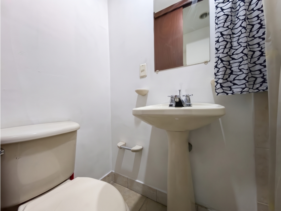 Apartamento en Conquistadores, Excelente Ubicación — foto 2