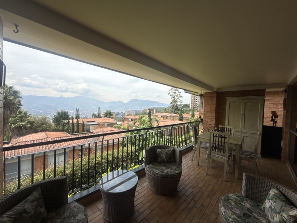 CASA PREMIUM EN VENTA EL POBLADO, COLA DEL ZORRO
