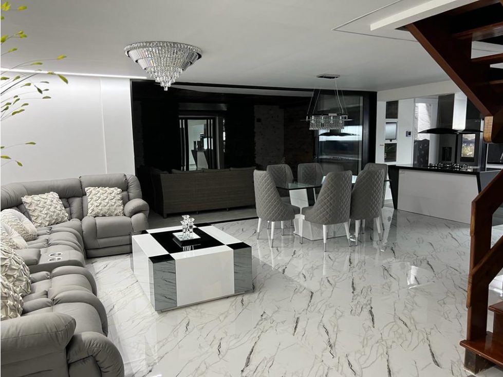 Casa en venta Poblado