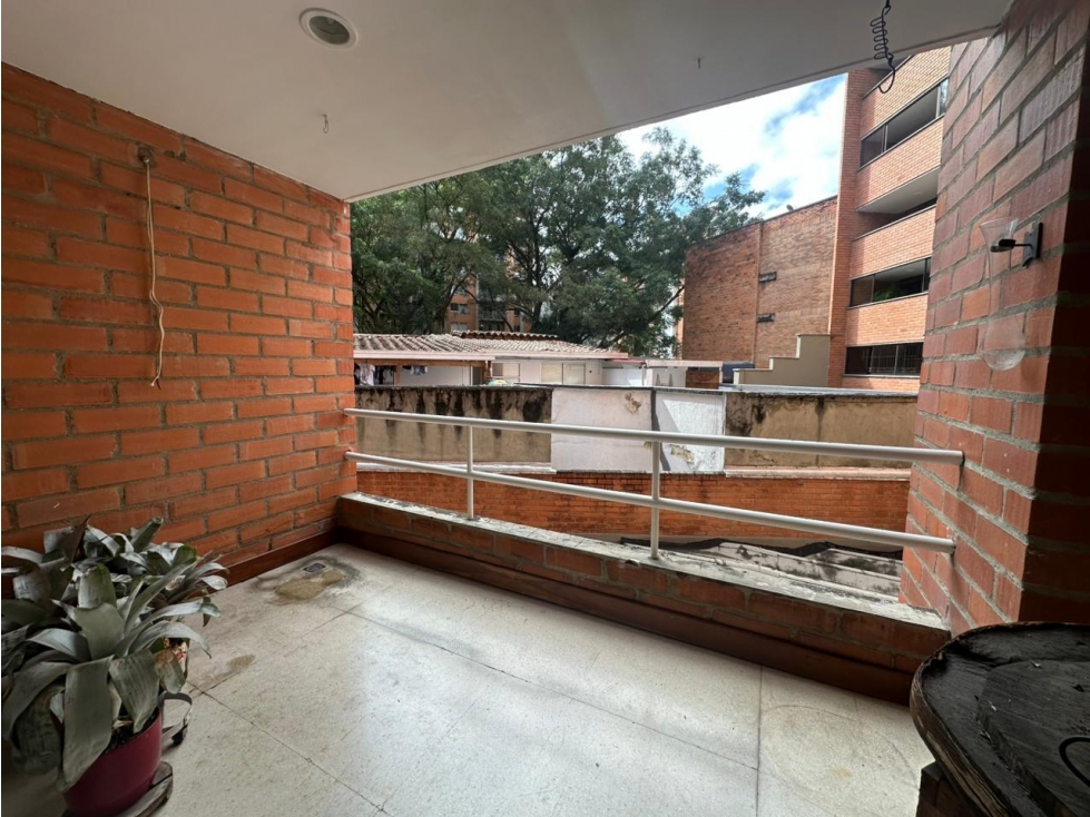 APARTAMENTO EN VENTA LAURELES EXCELENTE UBICACIÓN — foto 5