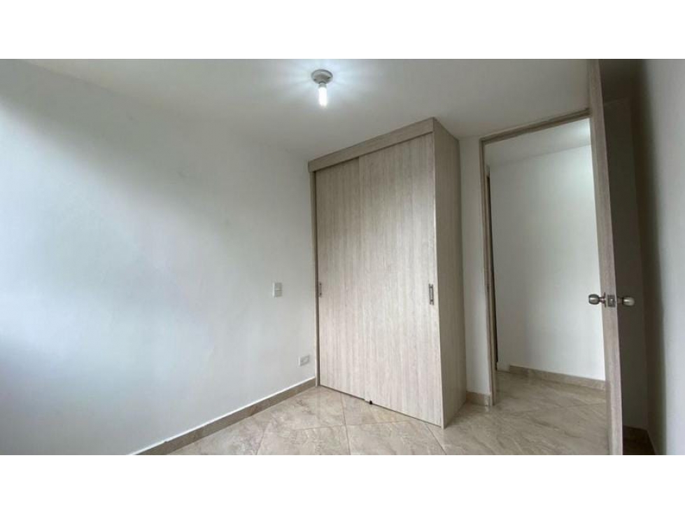 VENDO APARTAMENTO LA ESTRELLA SECTOR LA TABLAZA — foto 4