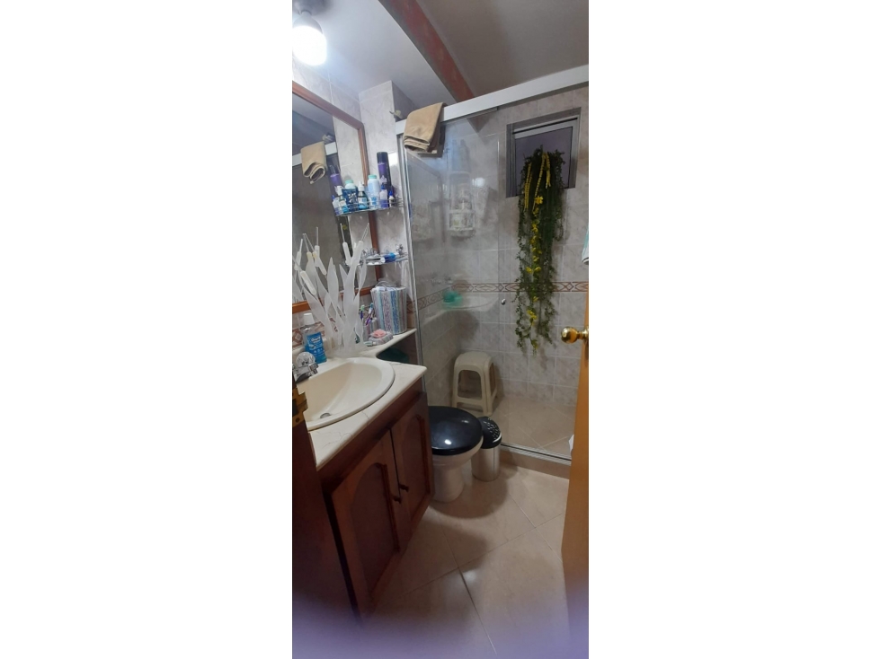 VENDO APARTAMENTO POBLADO CASTROPOL — foto 3