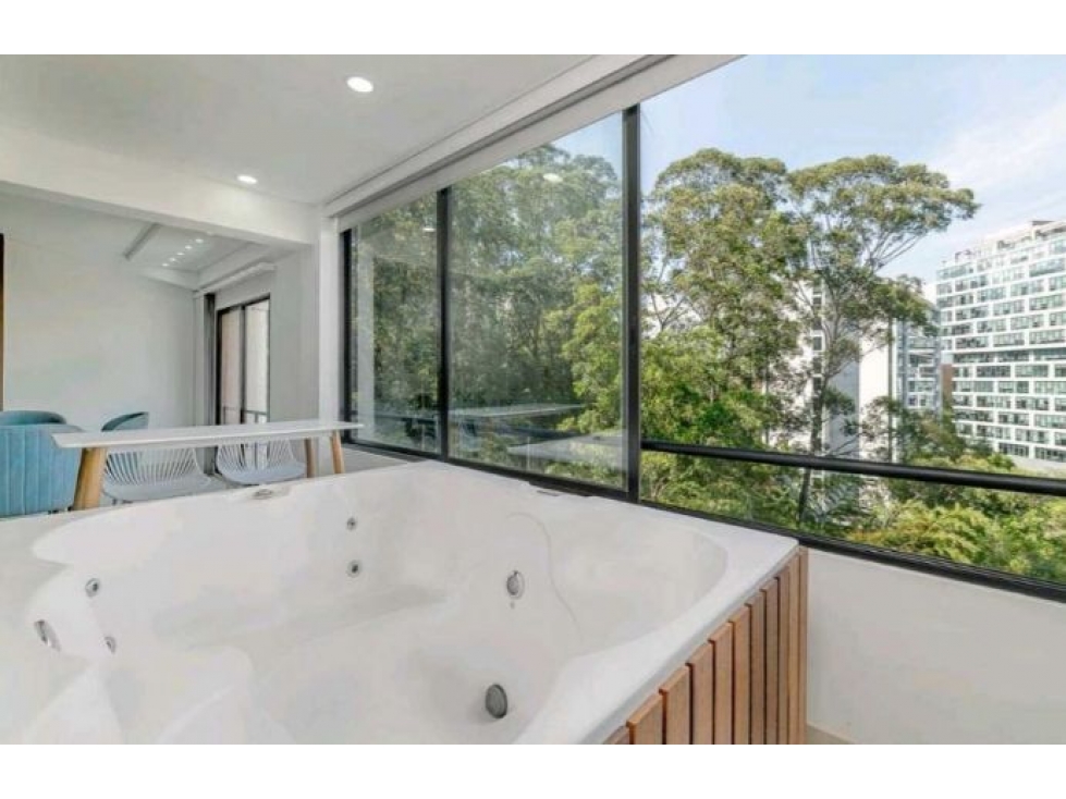 VENDO PENTHOUSE POBLADO MILLA DE ORO — foto 3