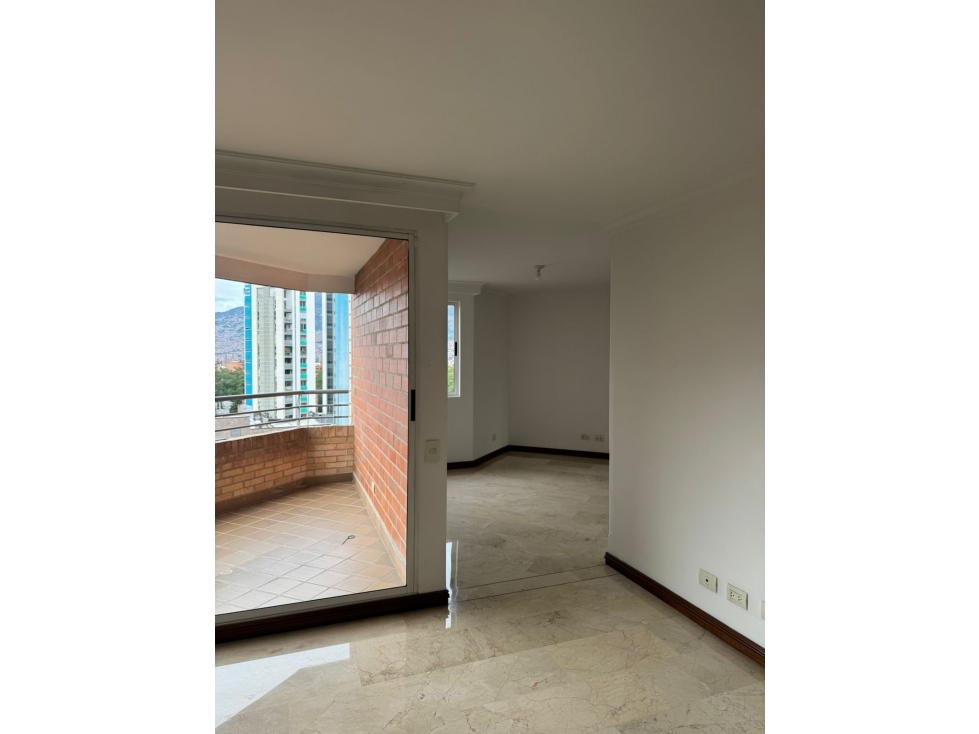 Apartamento en Venta 1r Parque Laureles Medellin — foto 3