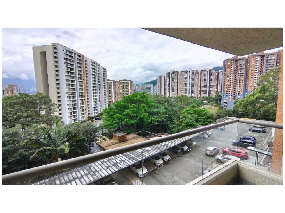 Apartamento en Venta Loma de Los Bernal Medellin — foto 3