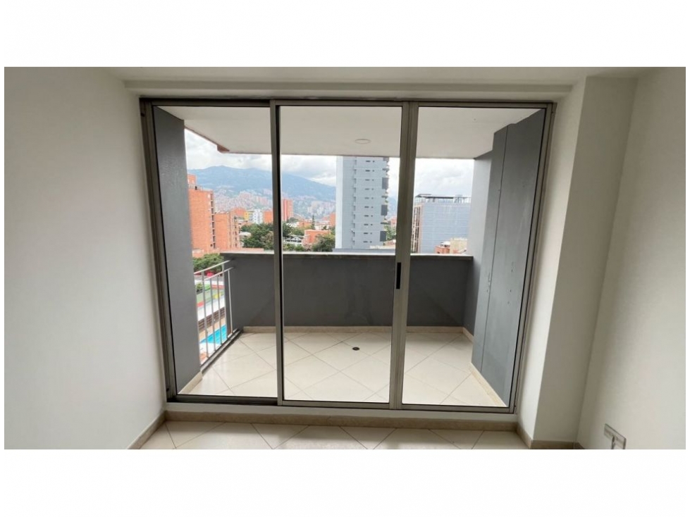 Apartamento en Venta La Castellana Medellin — foto 2