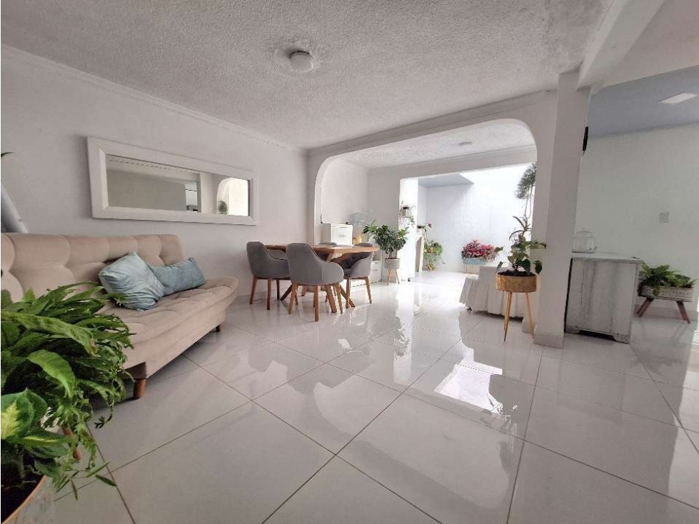 Casa en Venta Calasanz parte baja Medellin