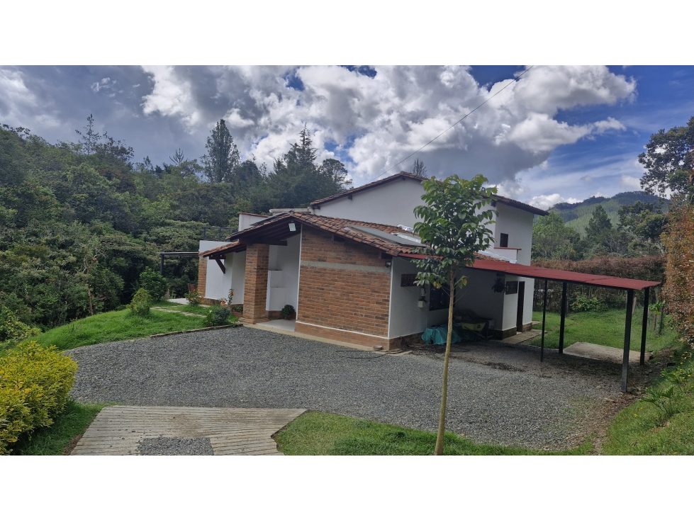 CASA CAMPESTRE EN VENTA EL RETIRO - 2