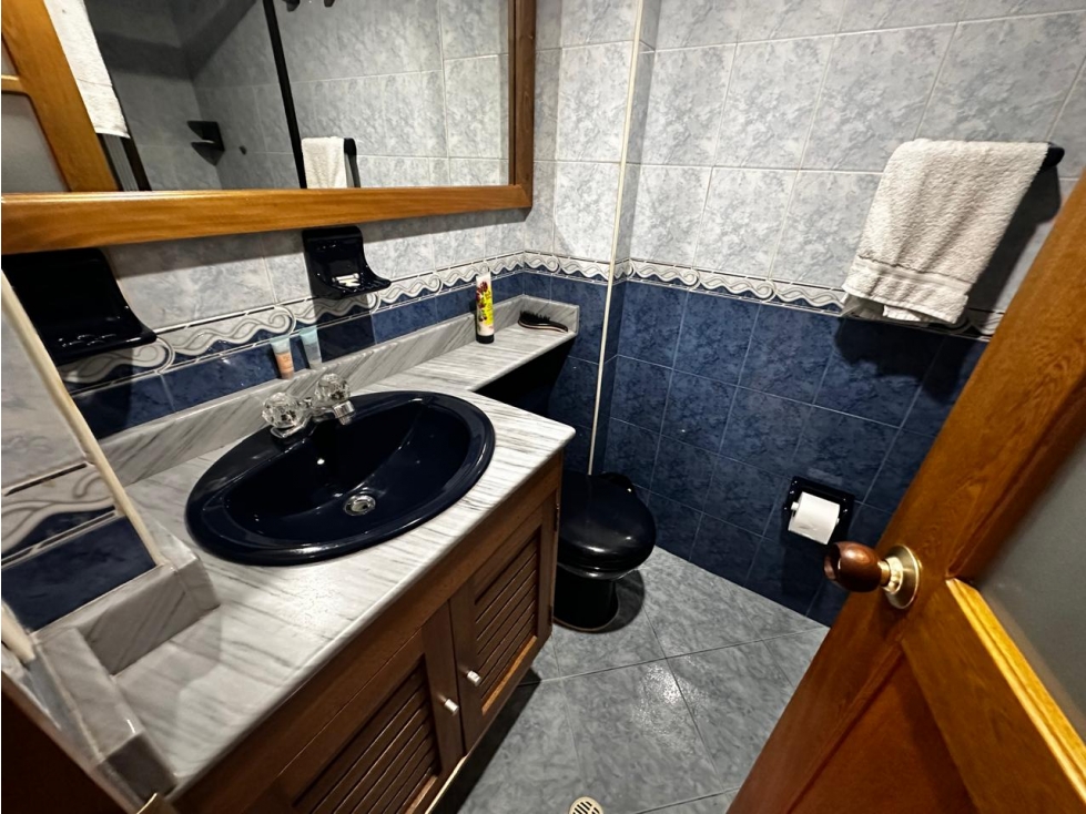 VENDO APARTAMENTO POBLADO CASTROPOL — foto 6