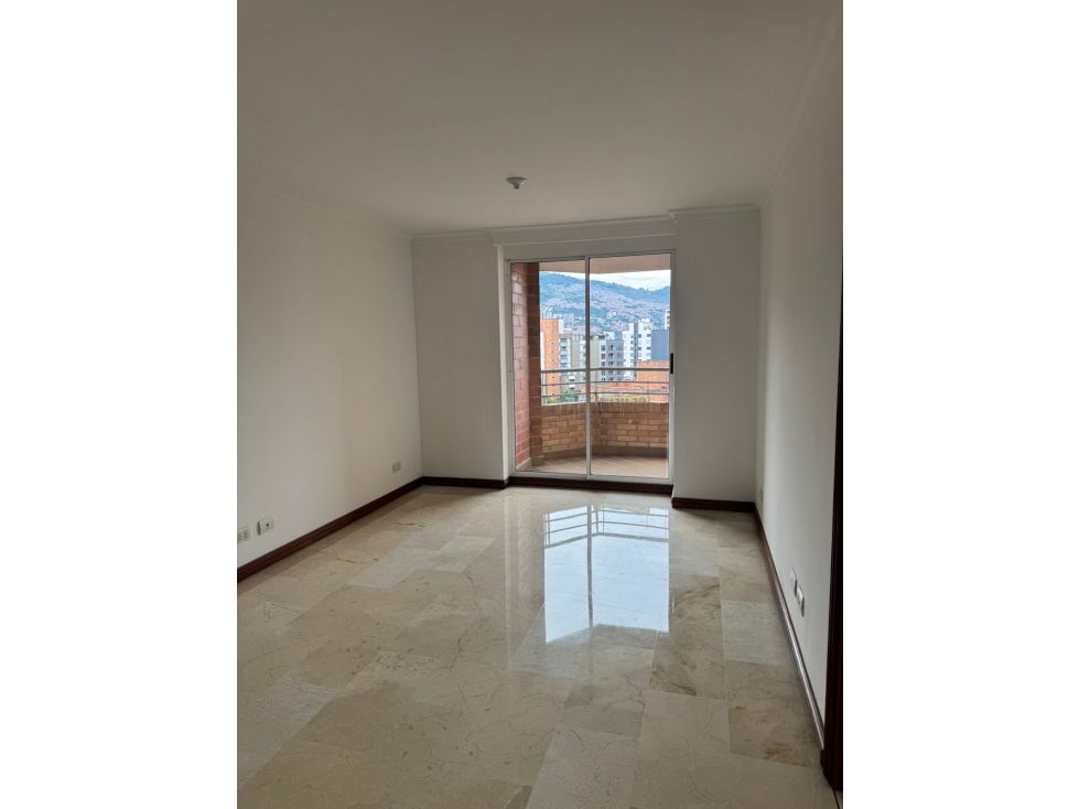 Apartamento en Venta 1r Parque Laureles Medellin