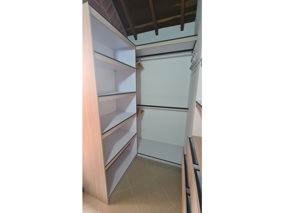 VENDO CASA EN SURAMERICA — foto 6