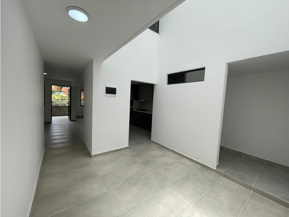 CASA EN VENTA SEGUNDO PISO BELÉN MIRAVALLE — foto 4