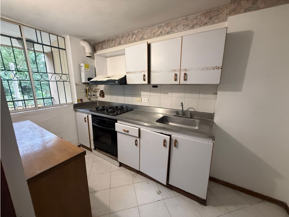 APARTAMENTO EN VENTA SECTOR LA CASTELLANA, MEDELLÍN — foto 2