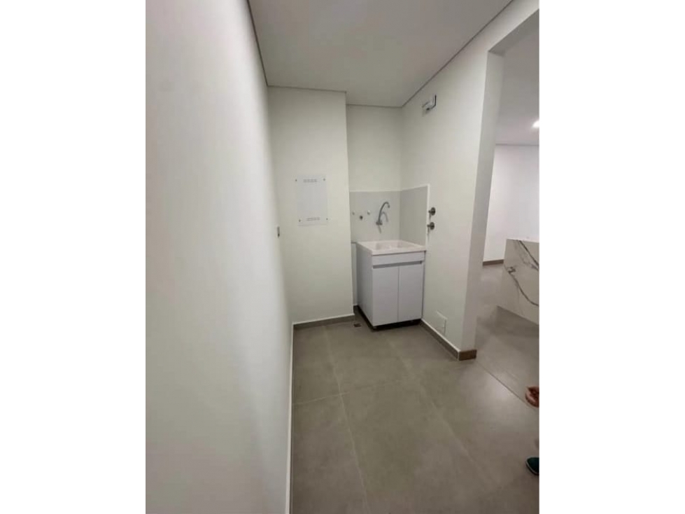 Vendo apto en Medellín sector laureles. Moderno y casi nuevo — foto 4