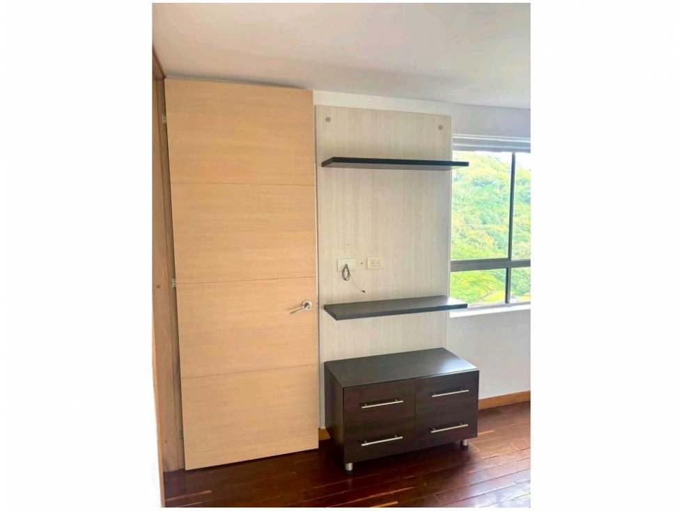 Apartamento en Venta Loma de Los Bernal Medellin — foto 3