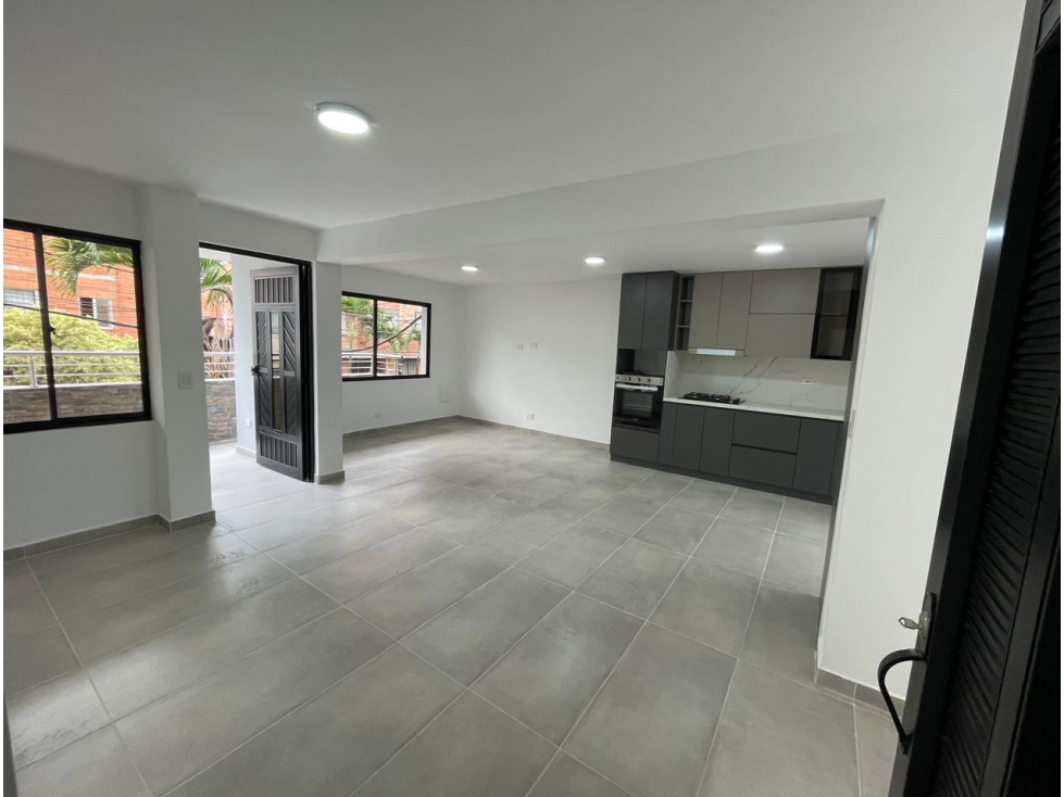 CASA EN VENTA SEGUNDO PISO BELÉN MIRAVALLE — foto 2