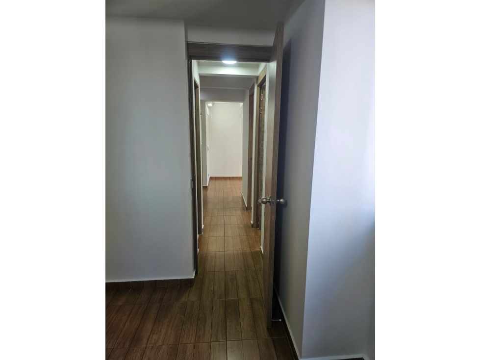 Apartamento en Venta Robledo Pajarito Medellin — foto 5