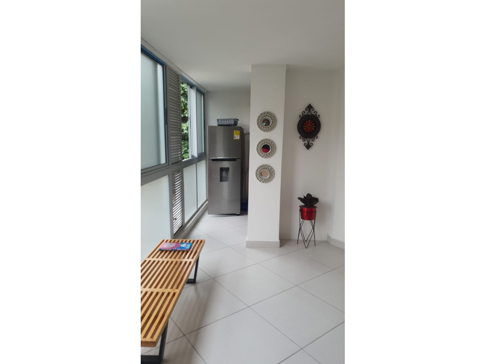 Venta de Apartaestudio Laureles, también sirve para oficina o spa. — foto 2