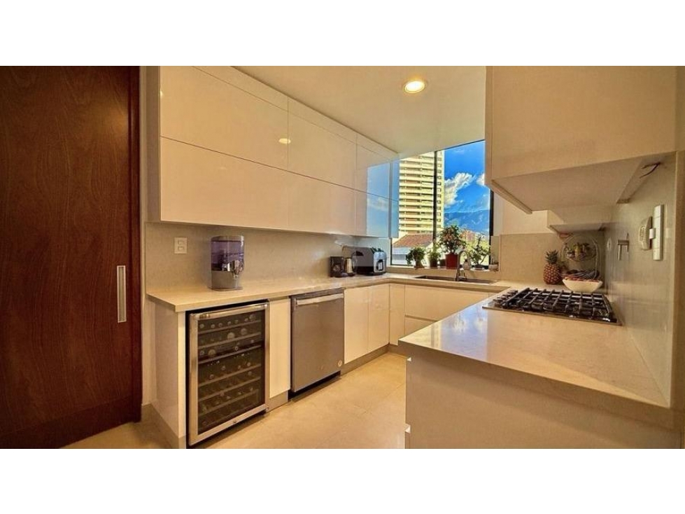 Apartamento en Venta Transv. Inferior Medellin — foto 2