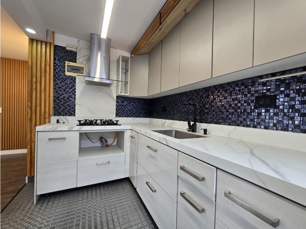 APARTAMENTO EN VENTA LOMA DE LOS BERNAL 84 M² — foto 6