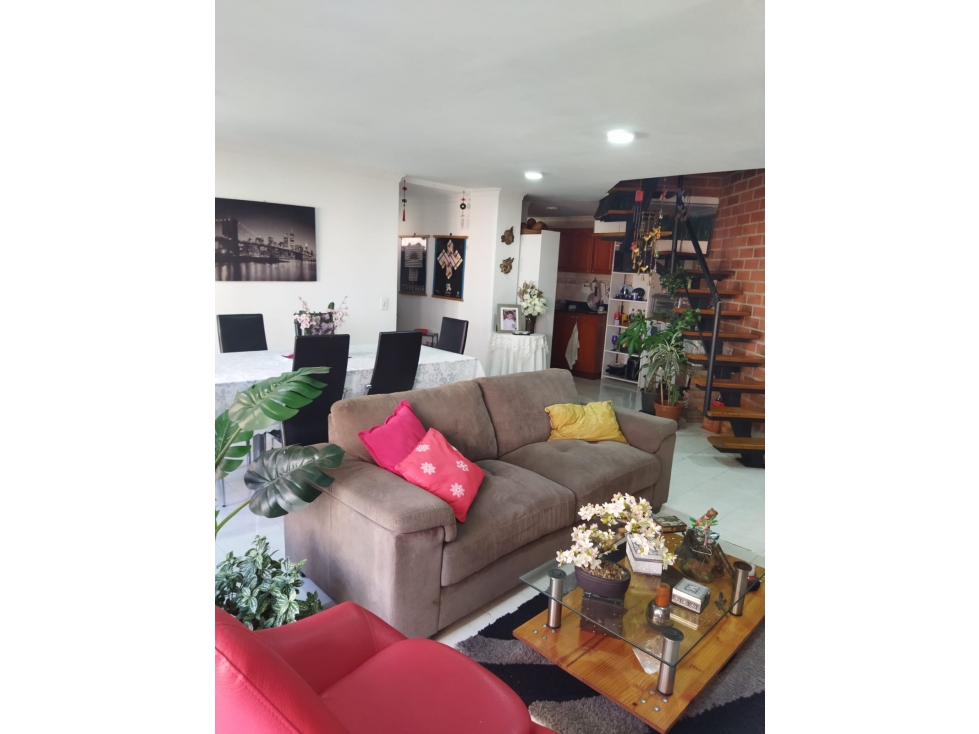 VENDO APARTAMENTO POBLADO SAN DIEGO
