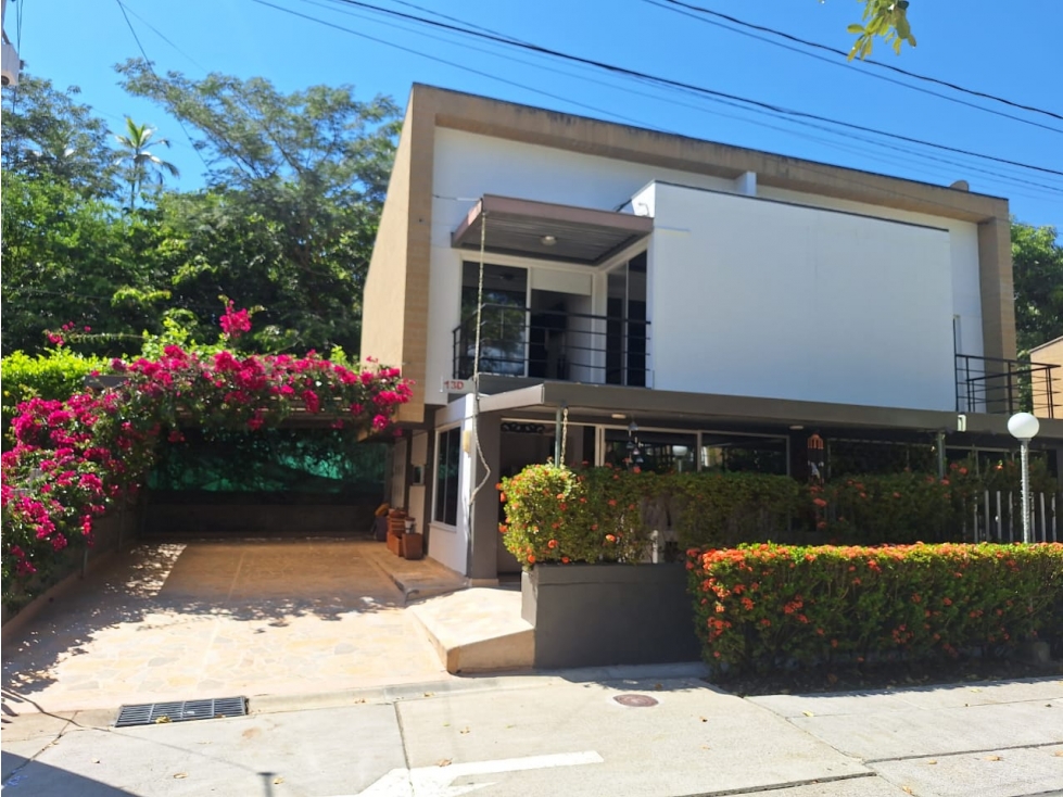 VENDO CASA SANTA FE DE ANTIOQUIA