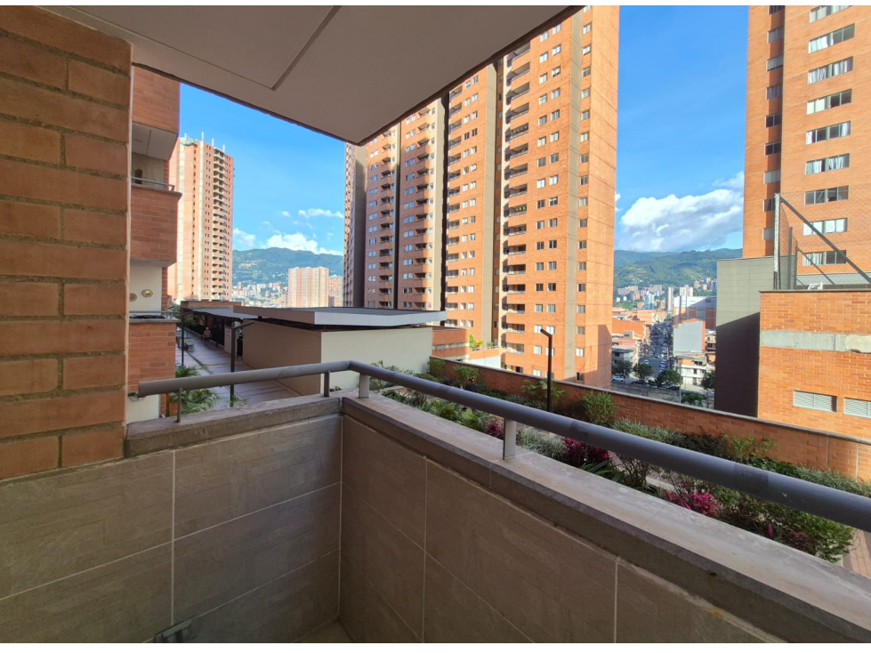 Venta apartamento 56,65m2 con parqueadero y cuarto útil, Itagüí — foto 6