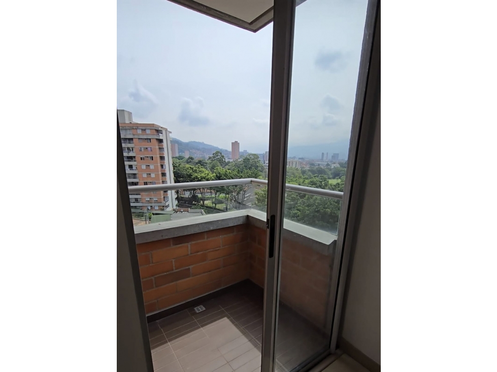 VENDO APARTAMENTO EN SURAMERICA — foto 2