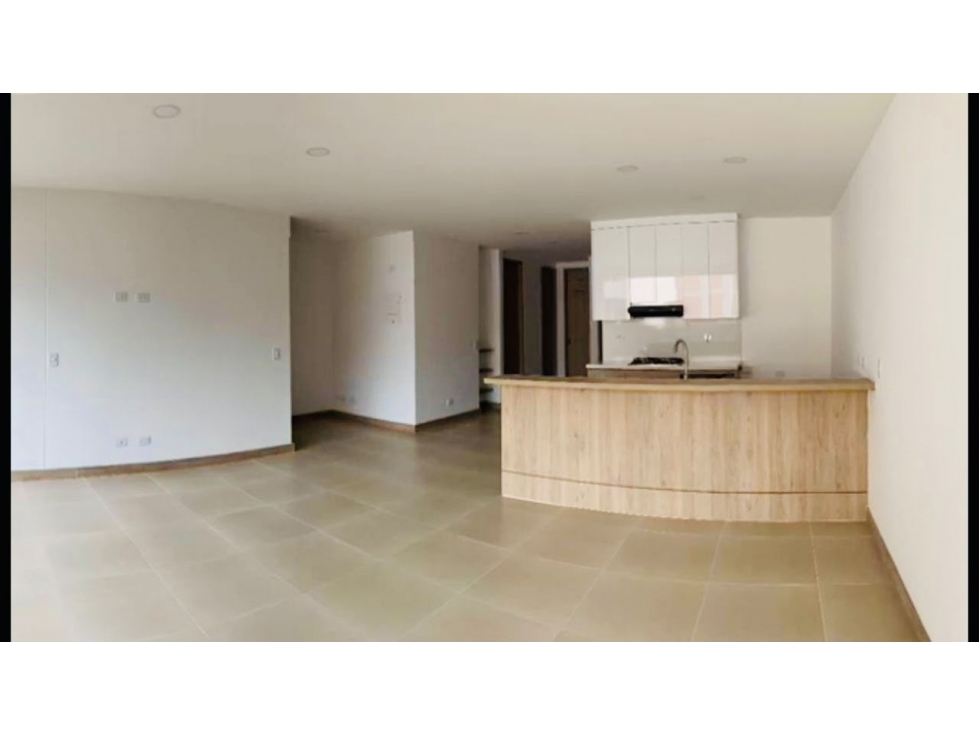 VENDO APARTAMENTO CALASANZ PARTE BAJA