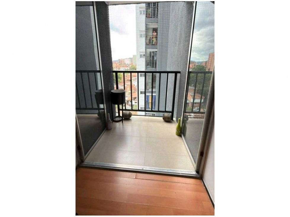 Apartamento en Venta Barrio Cristobal Medellin — foto 2